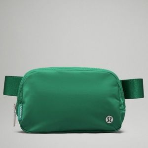 Emerald ice lululemon belt bag- used 1-2 times, like new condition!
